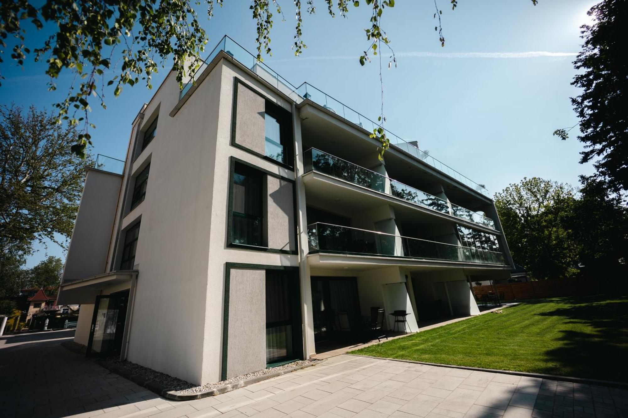 Villa Bauhaus Labi Garden Wellness Apartman Siófok Kültér fotó